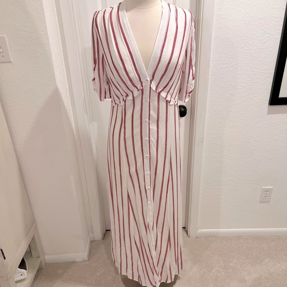 Chelsea & Violet White & Red Maxi Dress